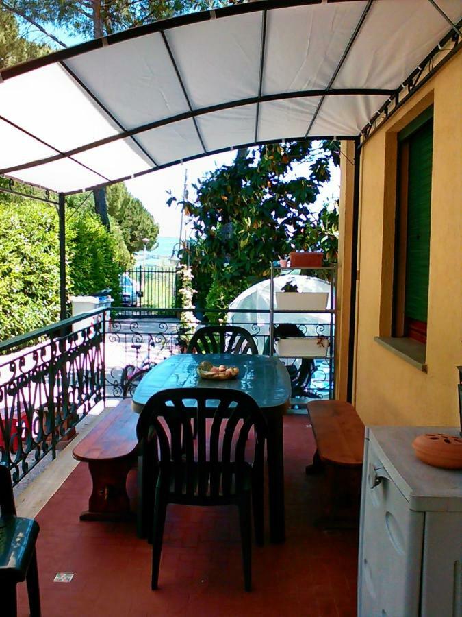 Residenza Montevile Di Spaccini Gabriella Ponte San Giovanni Bagian luar foto